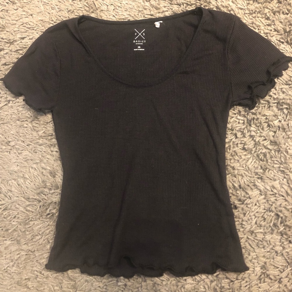 black pacsun crop top
